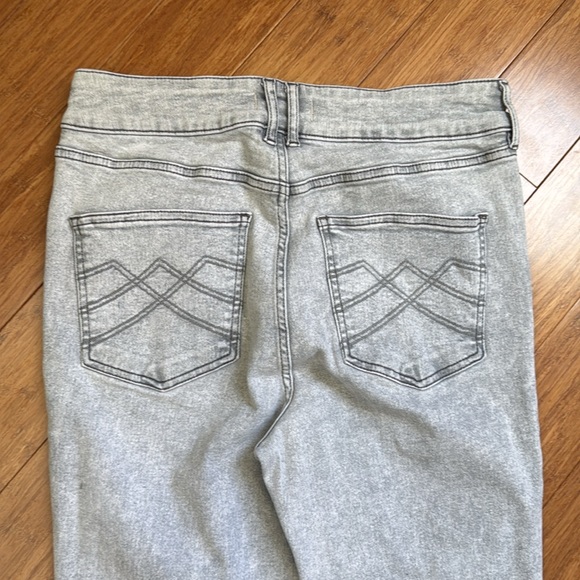 EUC FREE PEOPLE/WE THE FREE Gray 5 Pocket Jeans sz 33 - Picture 6 of 7